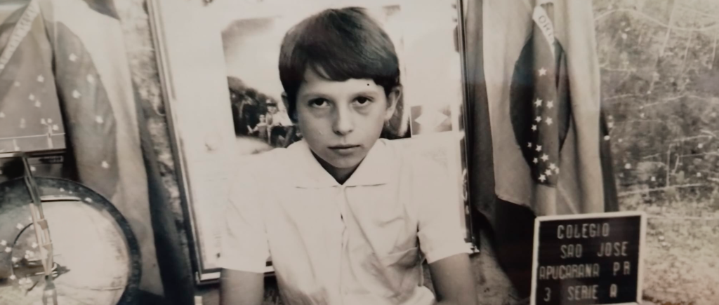 Essa é minha foto quando eu era criança mas muito sonhador.